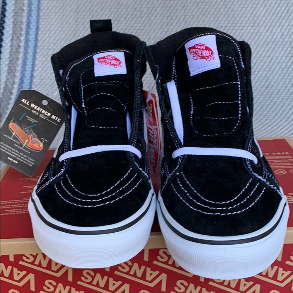 VANS SK8-Hi Mte Black/True White WMNS - Picture 8 of 16